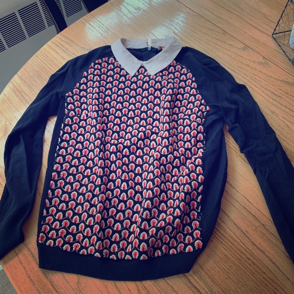 Medium Tory Burch adorable sweater.